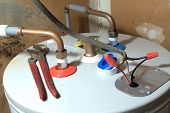 pic of wire  - A completed hot water install showing final installation tips in wiring and connecting plumbing - JPG 