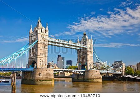 Picture or Photo of Tower Bridge in London, UK