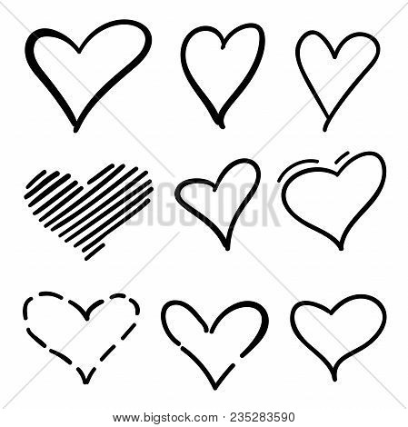 set of outline hand drawn heart icon hand drawn doodle grunge hearts