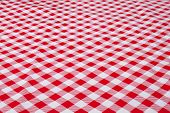 foto of drapery  - White and red tablecloth - JPG 