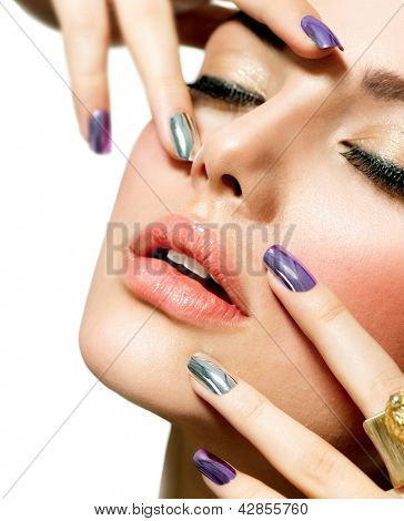 Picture or Photo of Beautiful Fashion Girl