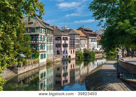 Picture or Photo of Canal in Petite France area Strasbourg France
** Note: Slight graininess, best at smaller sizes